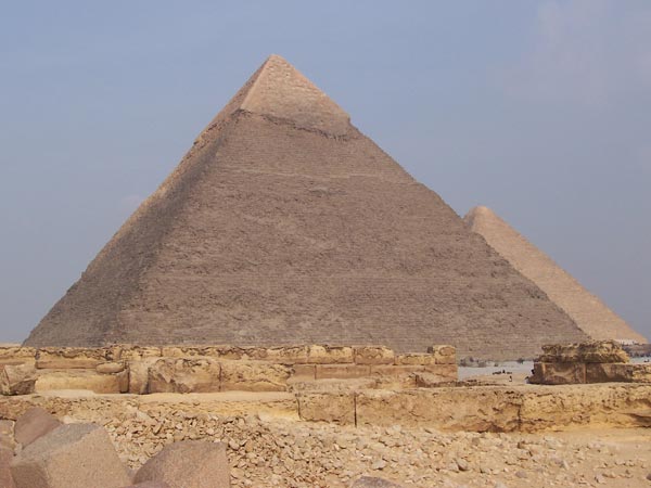 El nacimiento de la pirámide