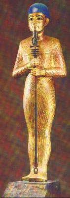 Tutankhamon como dios Ptah con gorro pegado al cráneo. Tesoro de Tutankhamon - Din. XVIII - Museo de El Cairo