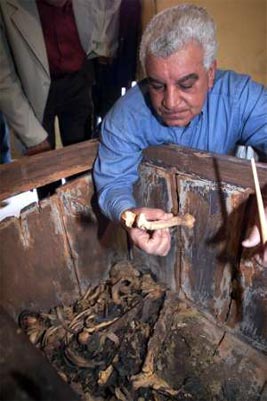 Descubren una momia de 5.000 años, la más antigua encontrada hasta ahora en Egipto