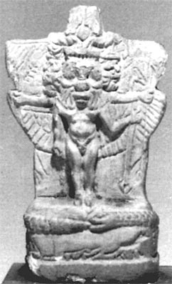 Cipo-amuleto de Bes Pantheo.Londres, BM 11821. Andrews, 1994:38 fig. 34 c. Baja Época