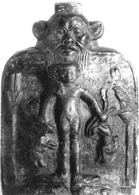 Pequeña estela de Horus sobre los cocodrilos. Londres, BM EA 60959. Pinch, 1994:145 fig.77. Baja Época