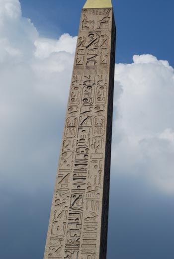 Obelisco en la Plaza de la Concordia en París
